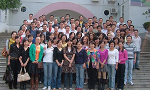 华章2009届MBA学员合影